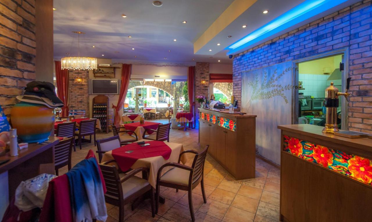 Delphi Aparthotel Agios Gordios  Luaran gambar